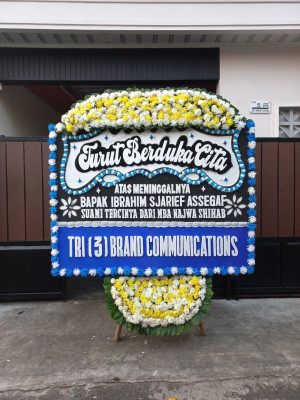 Papan Bunga Duka di Perintis